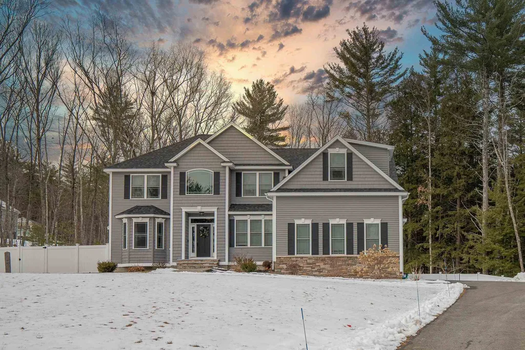 327 N Amherst Road Bedford NH 03110