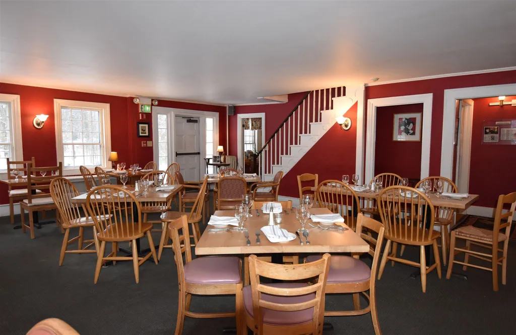 1868 North Route 116 Bristol VT 05443