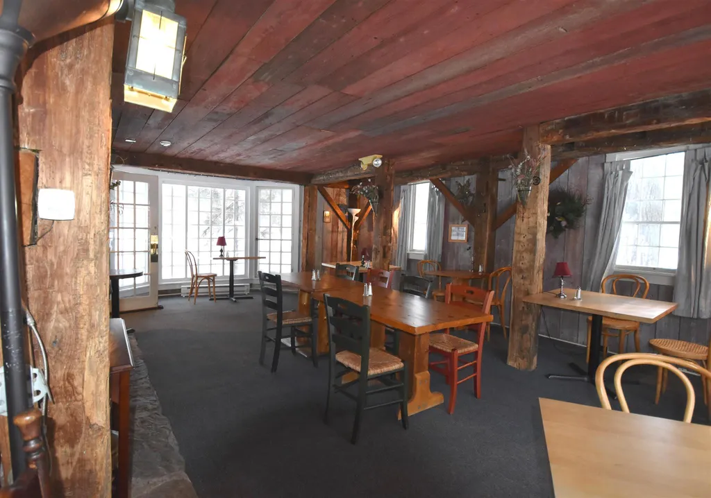 1868 North Route 116 Bristol VT 05443