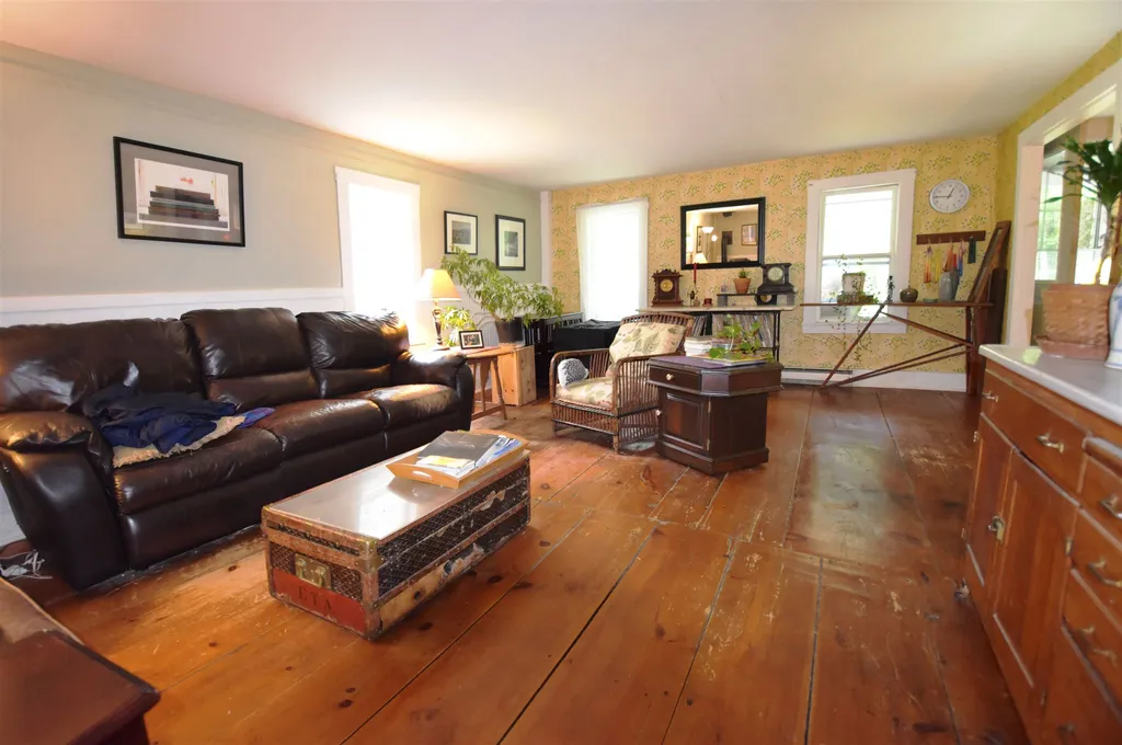 1868 North Route 116 Bristol VT 05443