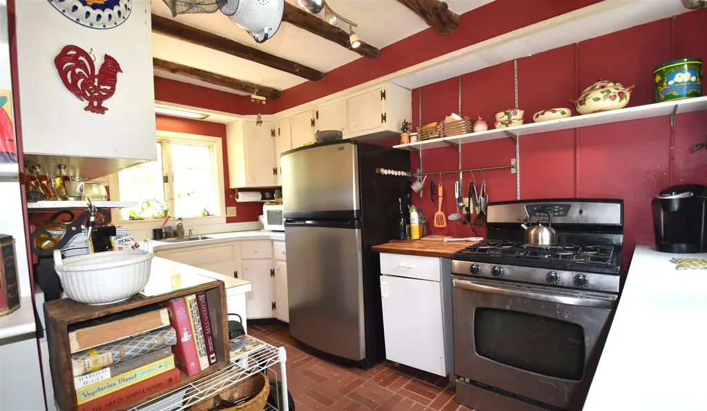 1868 North Route 116 Bristol VT 05443