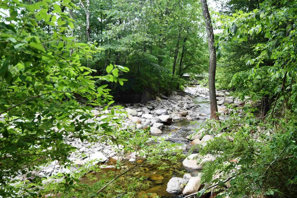 1868 North Route 116 Bristol VT 05443