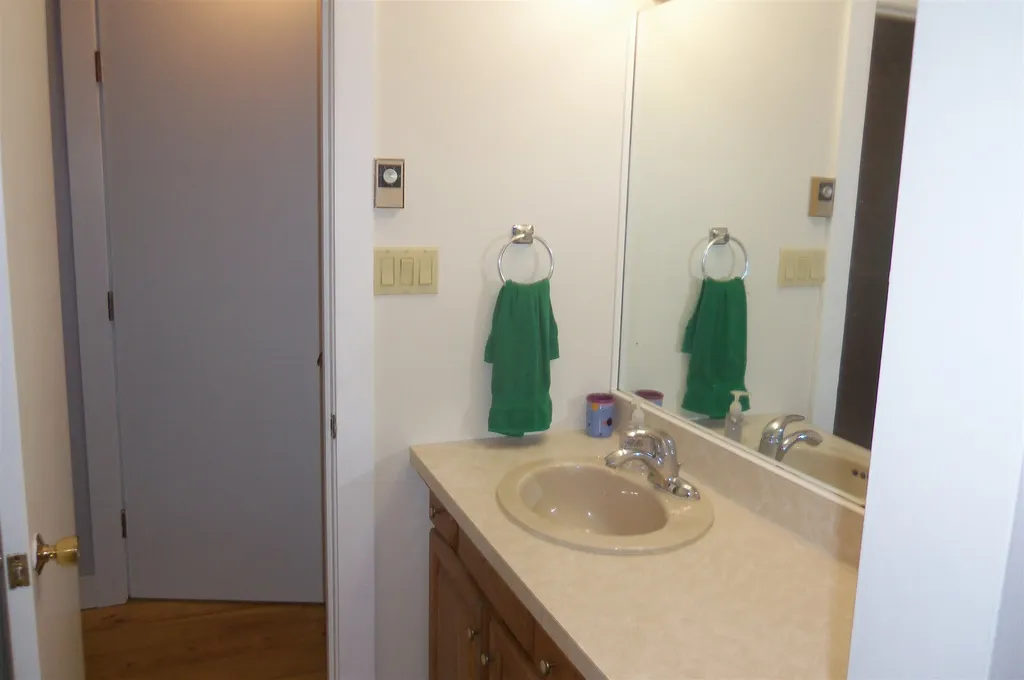 48 Belle Lane Lee NH 03861
