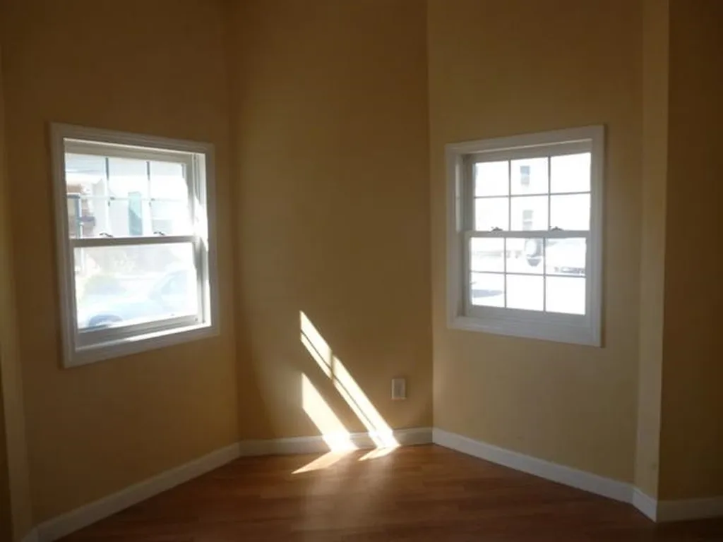 4 Holmes Street Nashua NH 03060
