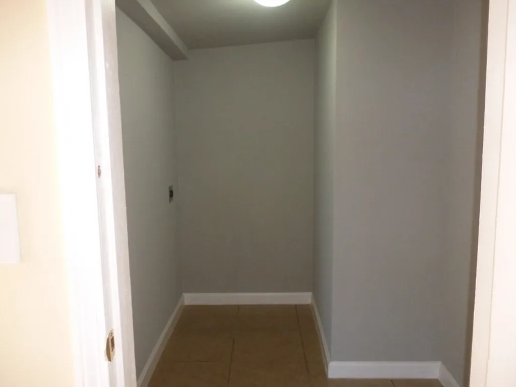 4 Holmes Street Nashua NH 03060