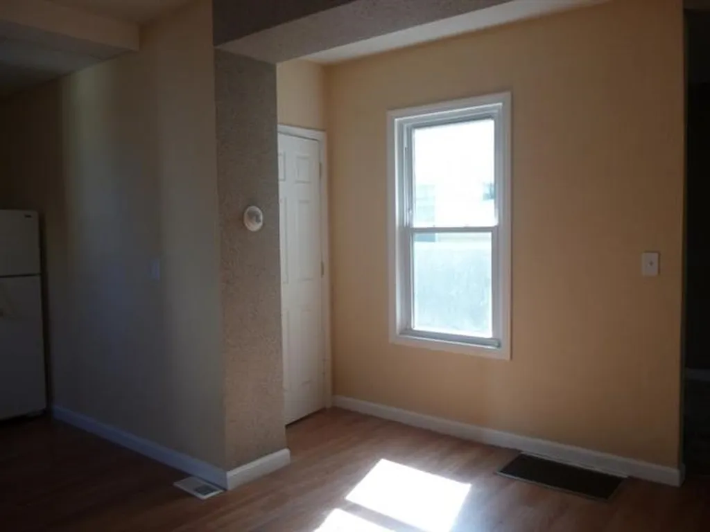 4 Holmes Street Nashua NH 03060
