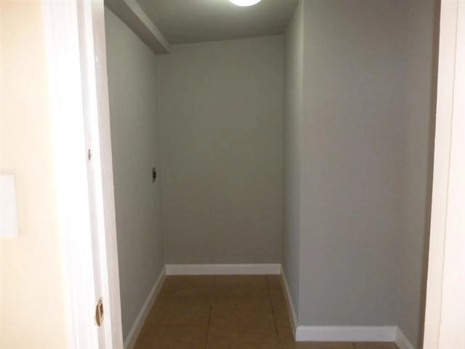 4 Holmes Street Nashua NH 03060