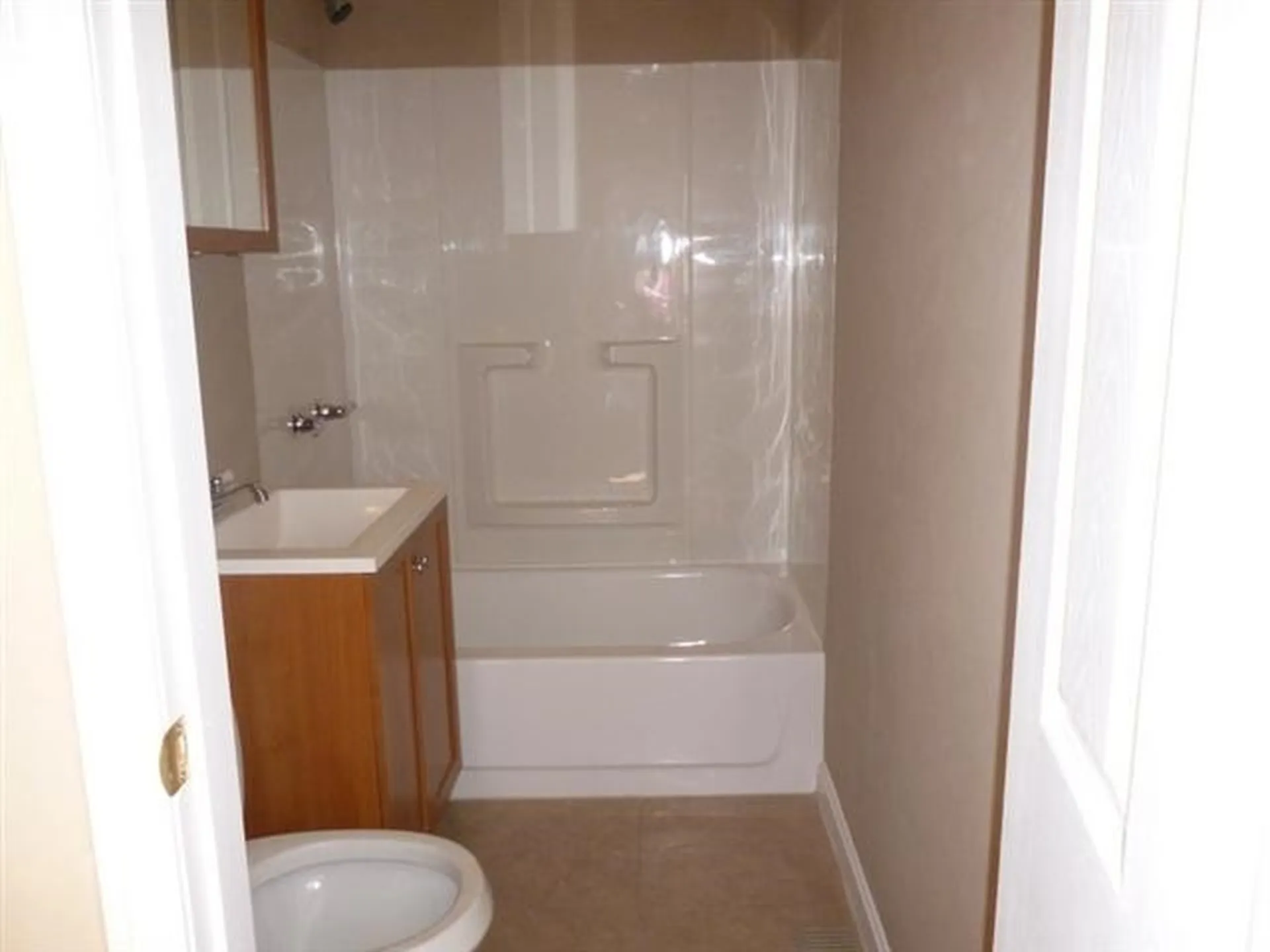 4 Holmes Street Nashua NH 03060