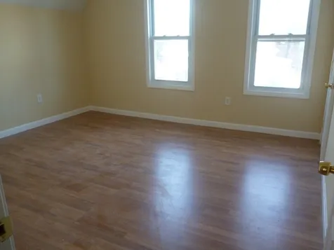 4 Holmes Street Nashua NH 03060