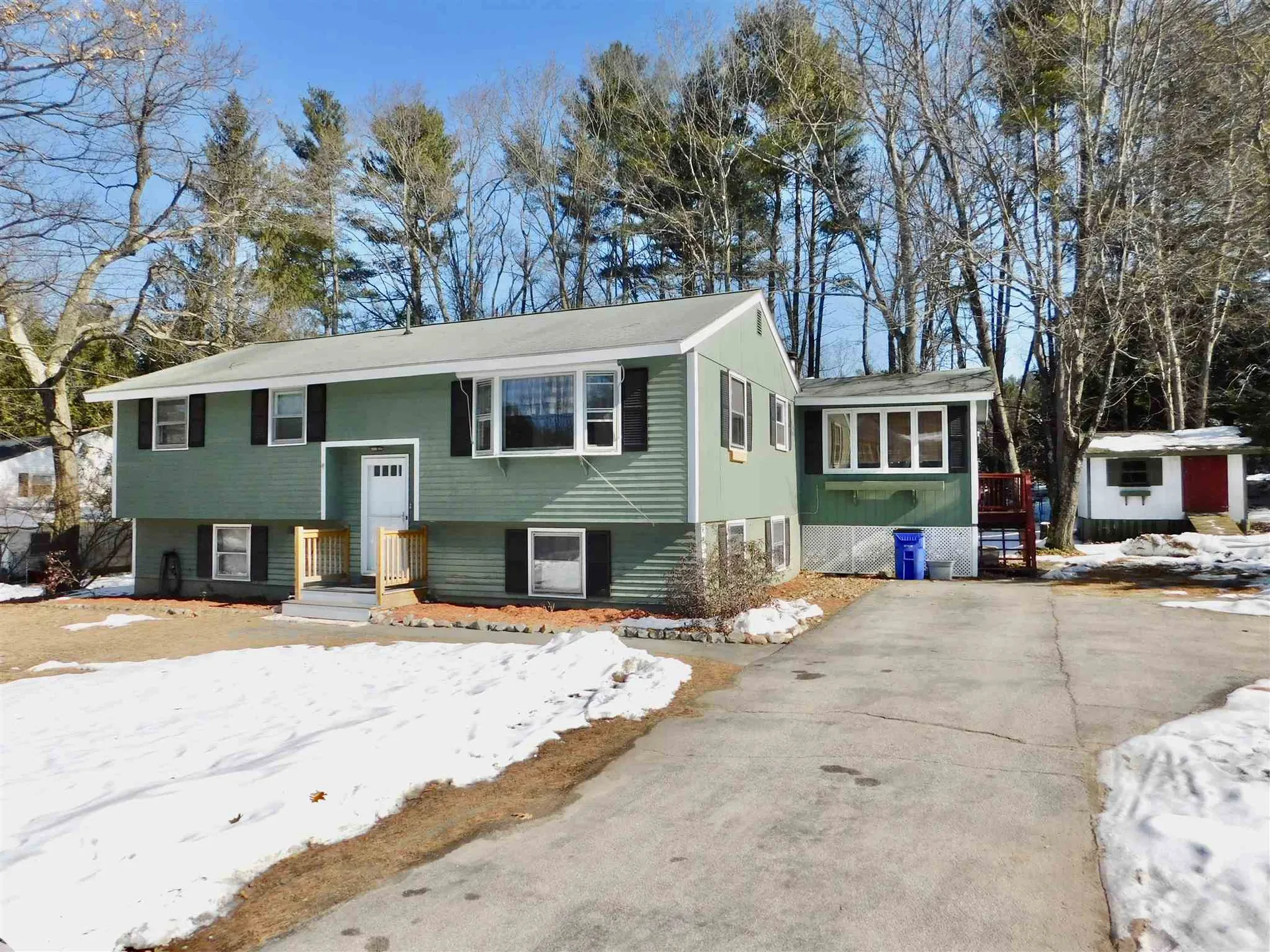 9 Brookfield Drive Merrimack NH 03054