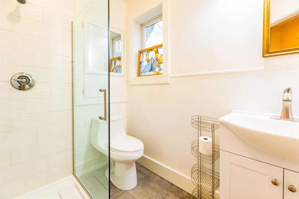 19 Cross Street Kittery ME 03904
