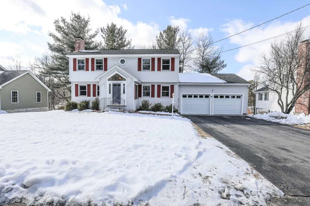 7 Boylston Avenue Nashua NH 03064