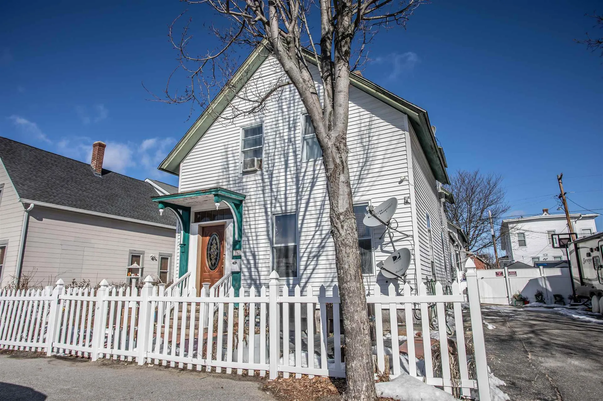 192 Laurel Street Manchester NH 03103
