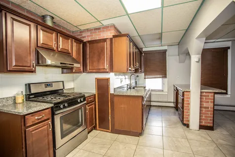 192 Laurel Street Manchester NH 03103