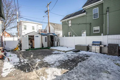 192 Laurel Street Manchester NH 03103