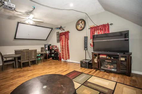 192 Laurel Street Manchester NH 03103