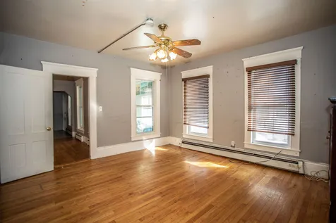 192 Laurel Street Manchester NH 03103