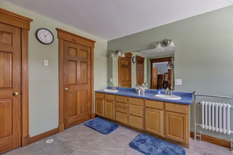 19 Eagle Ridge Drive Lebanon NH 03766