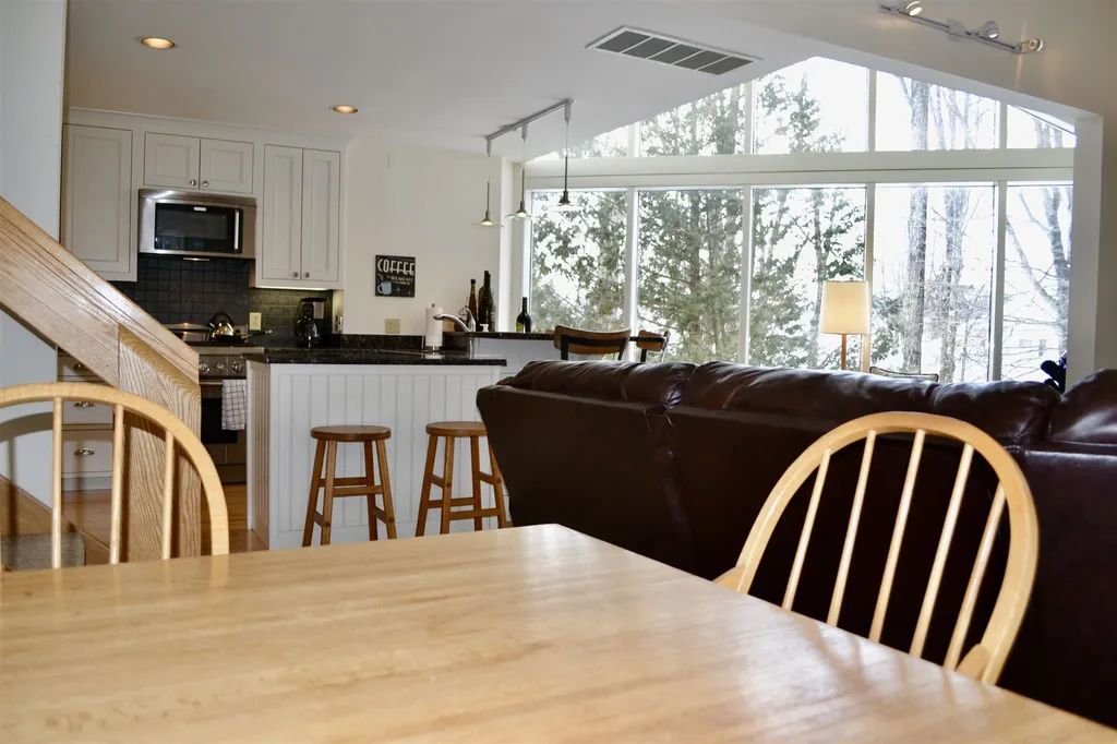 20 Southface Avenue Warren VT 05674