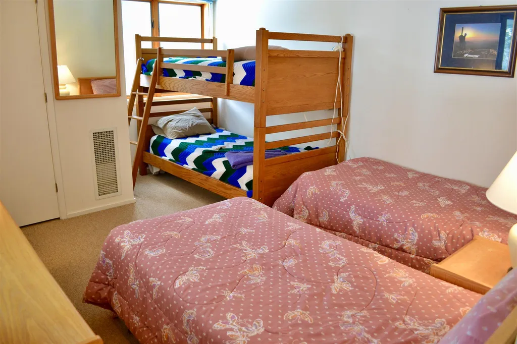 20 Southface Avenue Warren VT 05674