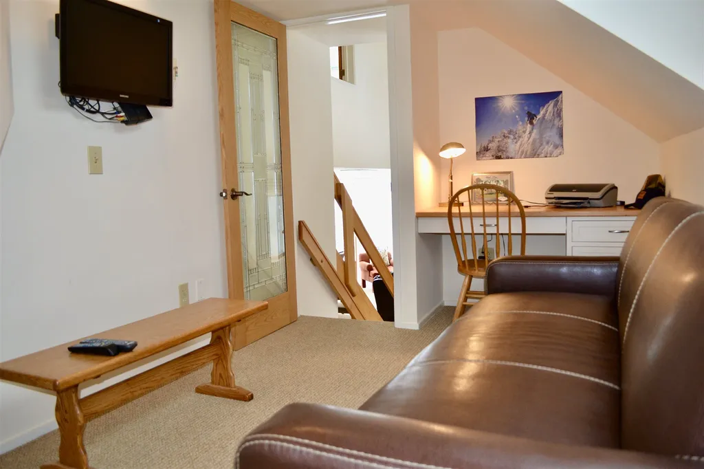 20 Southface Avenue Warren VT 05674