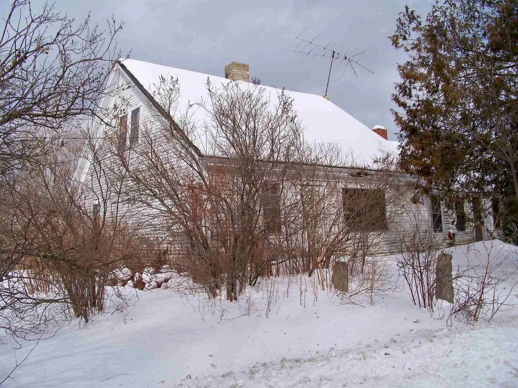 665 Four Corners Road Springfield NH 03284