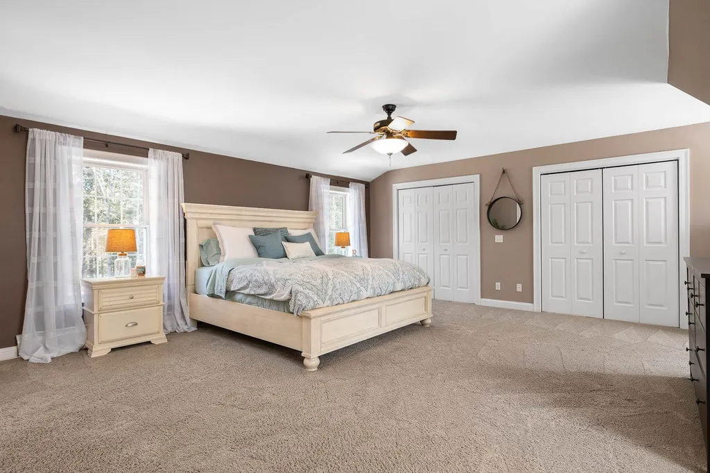 8 Walters Way Exeter NH 03833