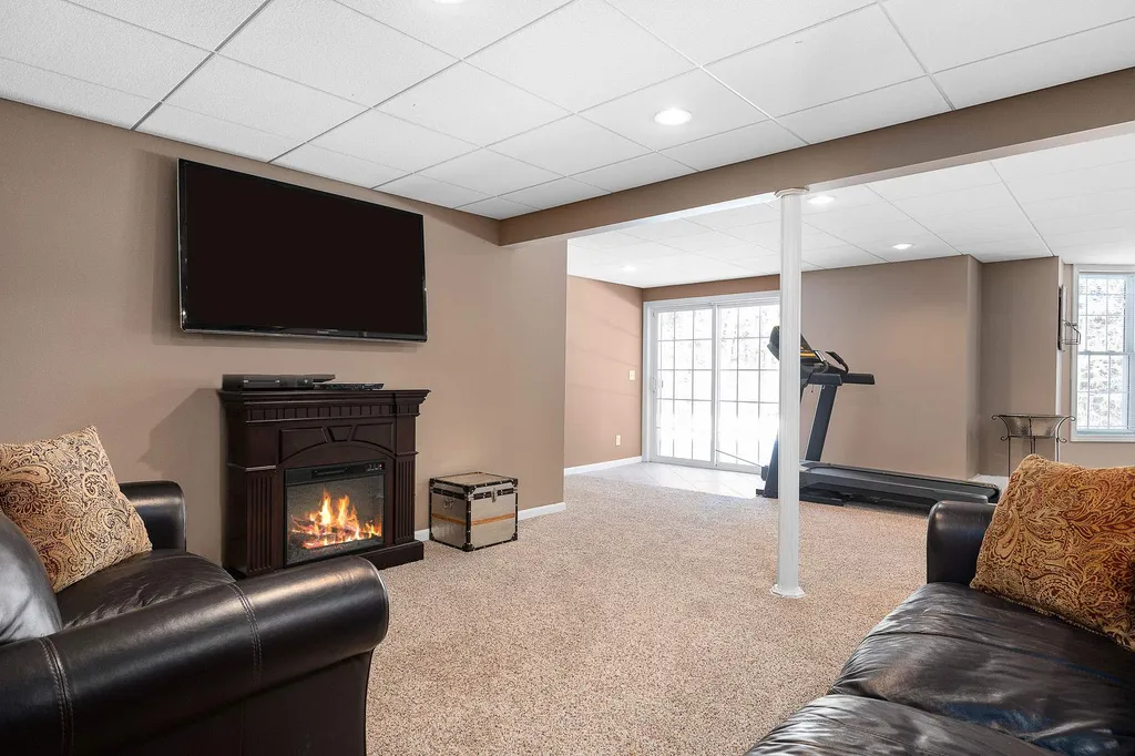 8 Walters Way Exeter NH 03833