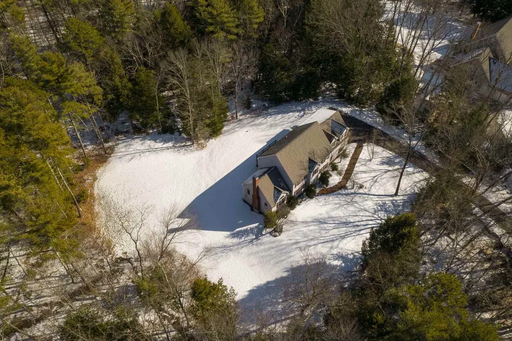 8 Walters Way Exeter NH 03833