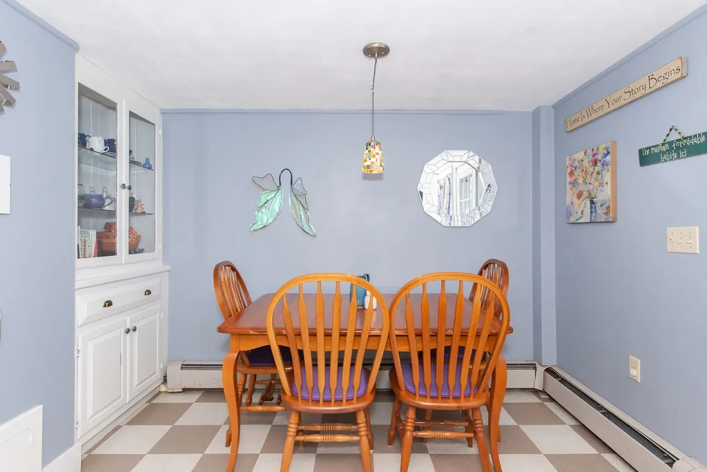 11 Kossuth Street Exeter NH 03833