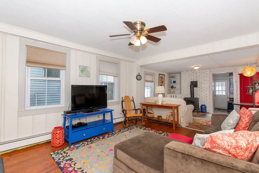 11 Kossuth Street Exeter NH 03833