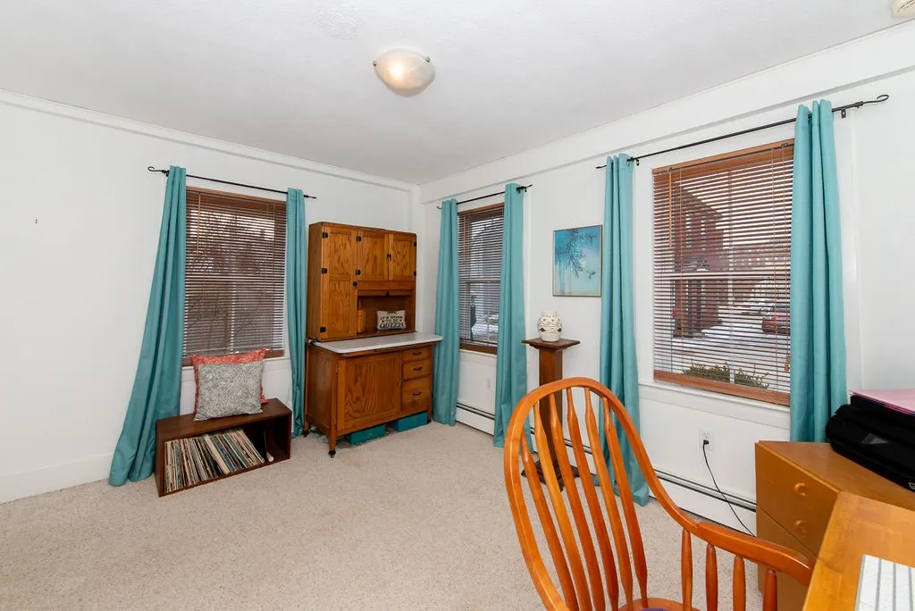 11 Kossuth Street Exeter NH 03833