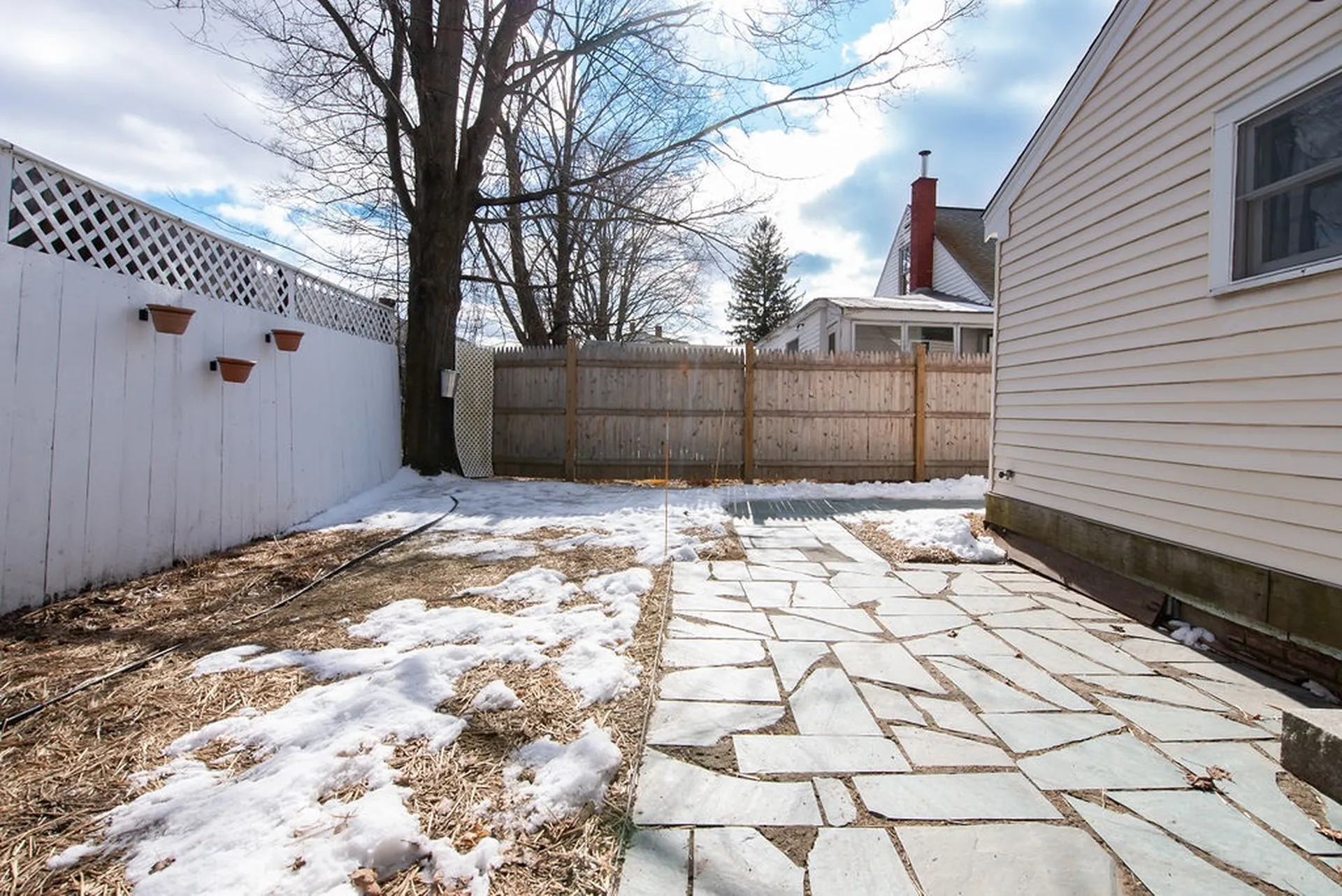 11 Kossuth Street Exeter NH 03833