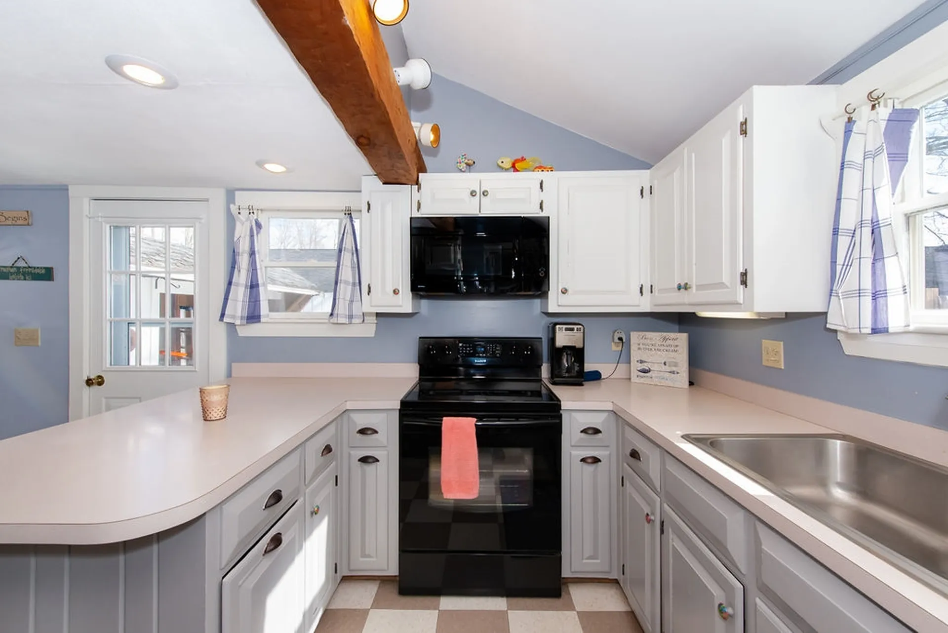 11 Kossuth Street Exeter NH 03833