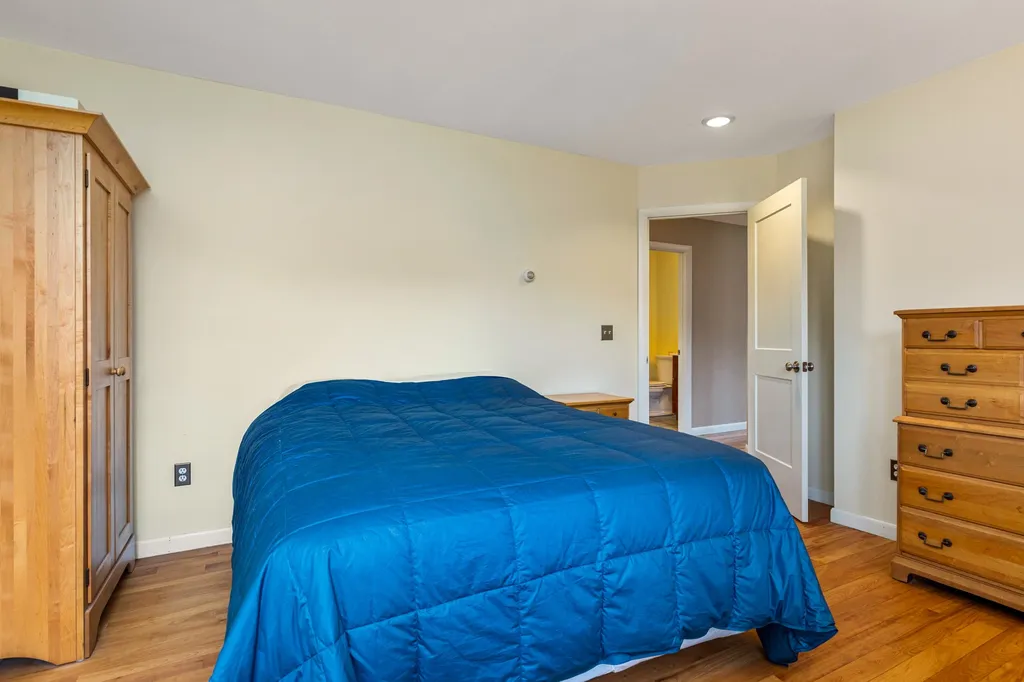 71 Wallis Road Rye NH 03870