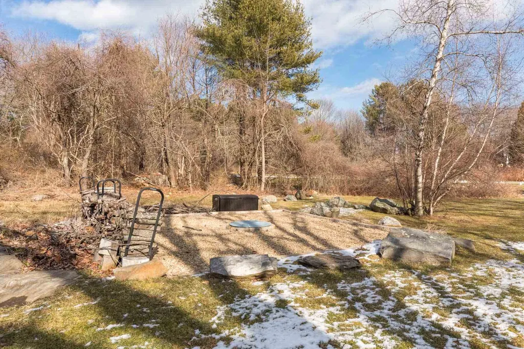 71 Wallis Road Rye NH 03870
