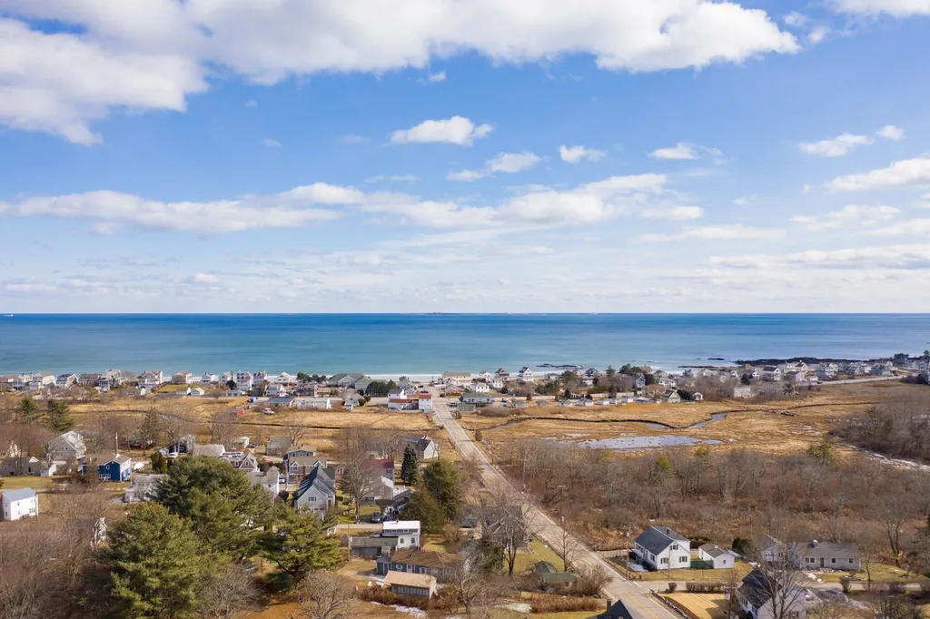 71 Wallis Road Rye NH 03870