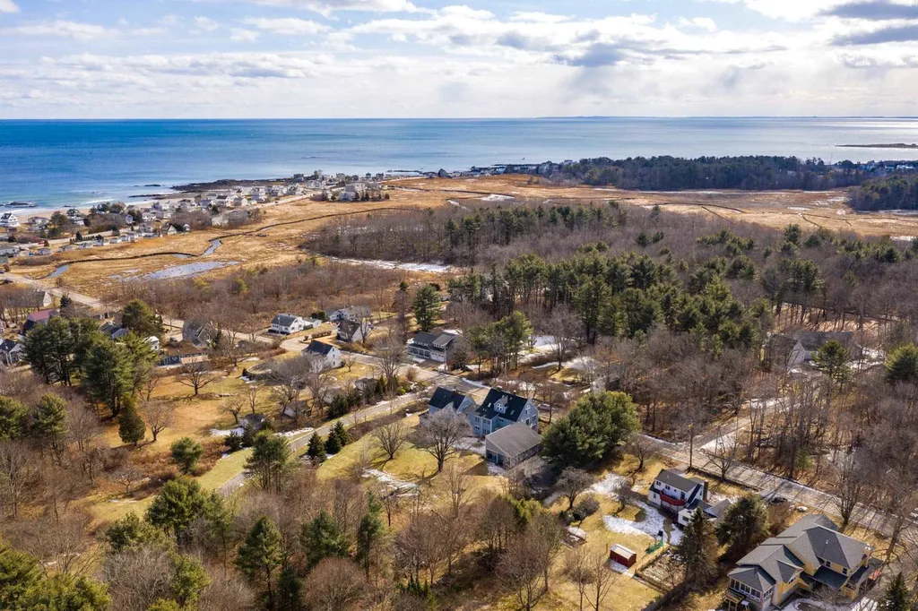 71 Wallis Road Rye NH 03870