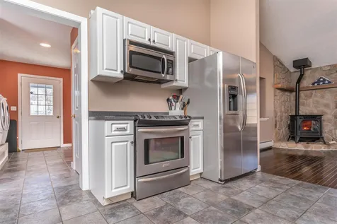 32 Page Hill Road New Ipswich NH 03071