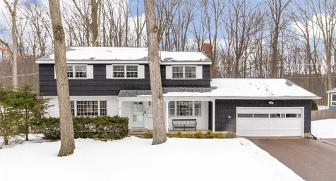 182 Lakewood Parkway Burlington VT 05408