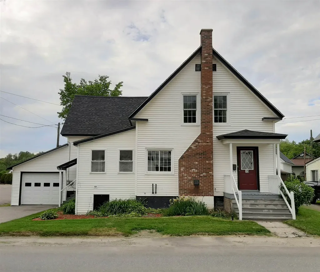 15 Park Street Colebrook NH 03576