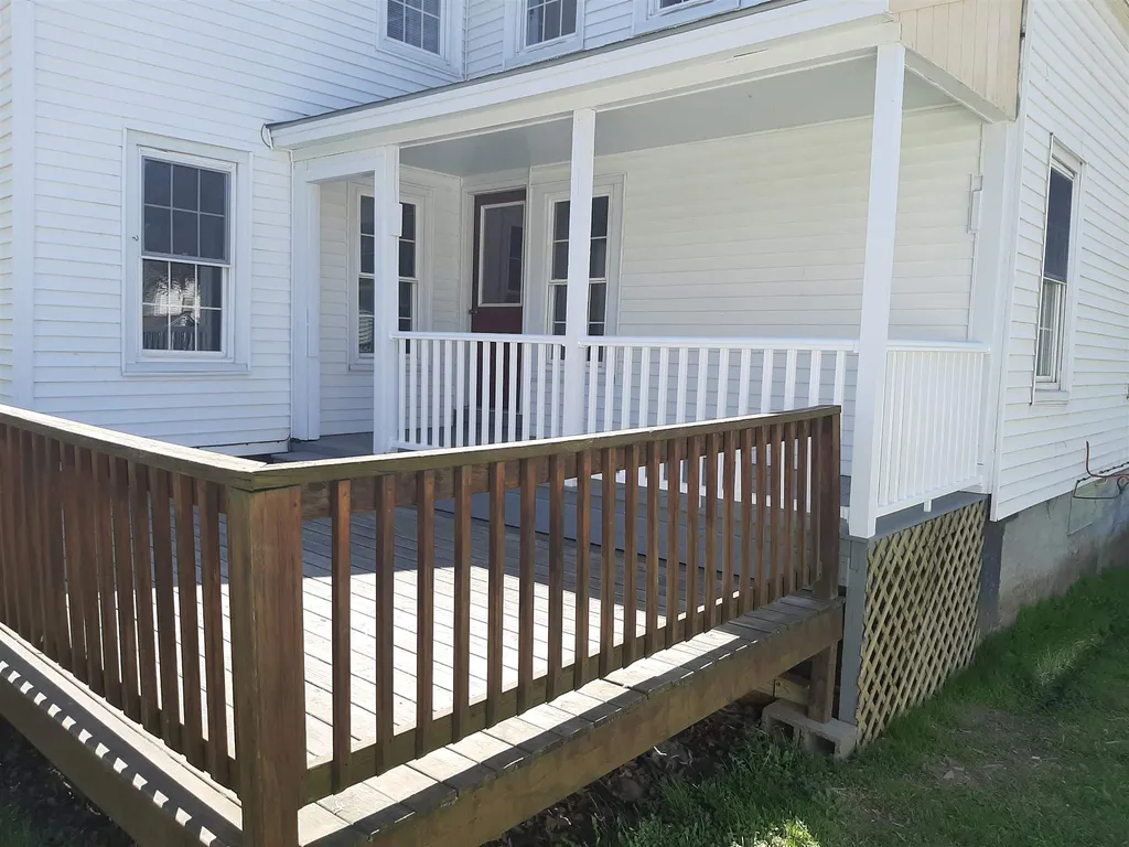15 Park Street Colebrook NH 03576