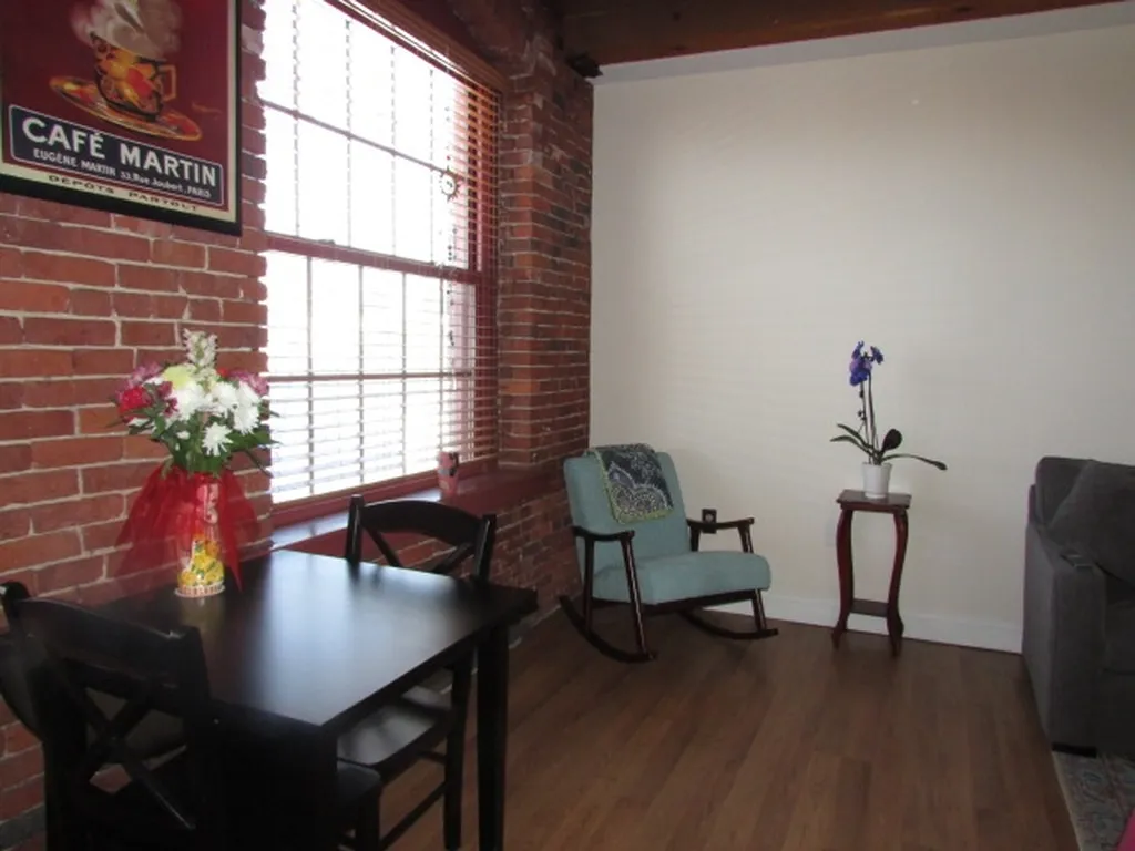 335 Cypress Street Manchester NH 03103