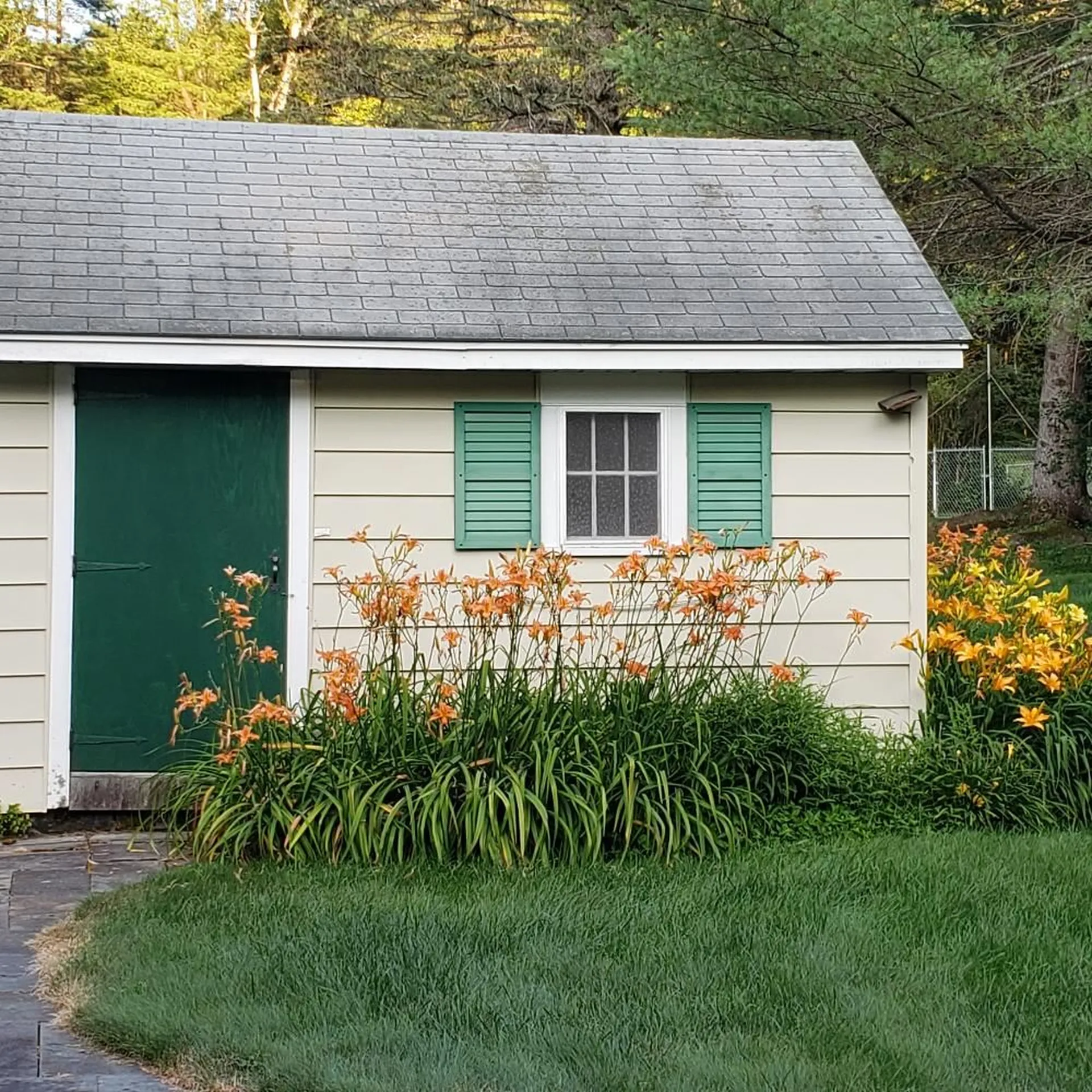 77 Ridge Avenue Claremont NH 03743