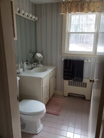 77 Ridge Avenue Claremont NH 03743
