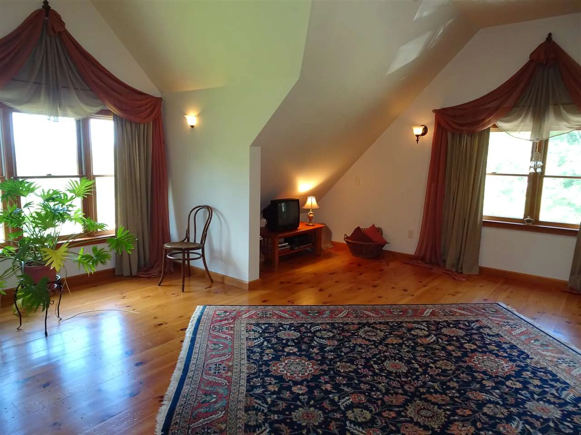 110 Jones Hill Road Enfield NH 03748