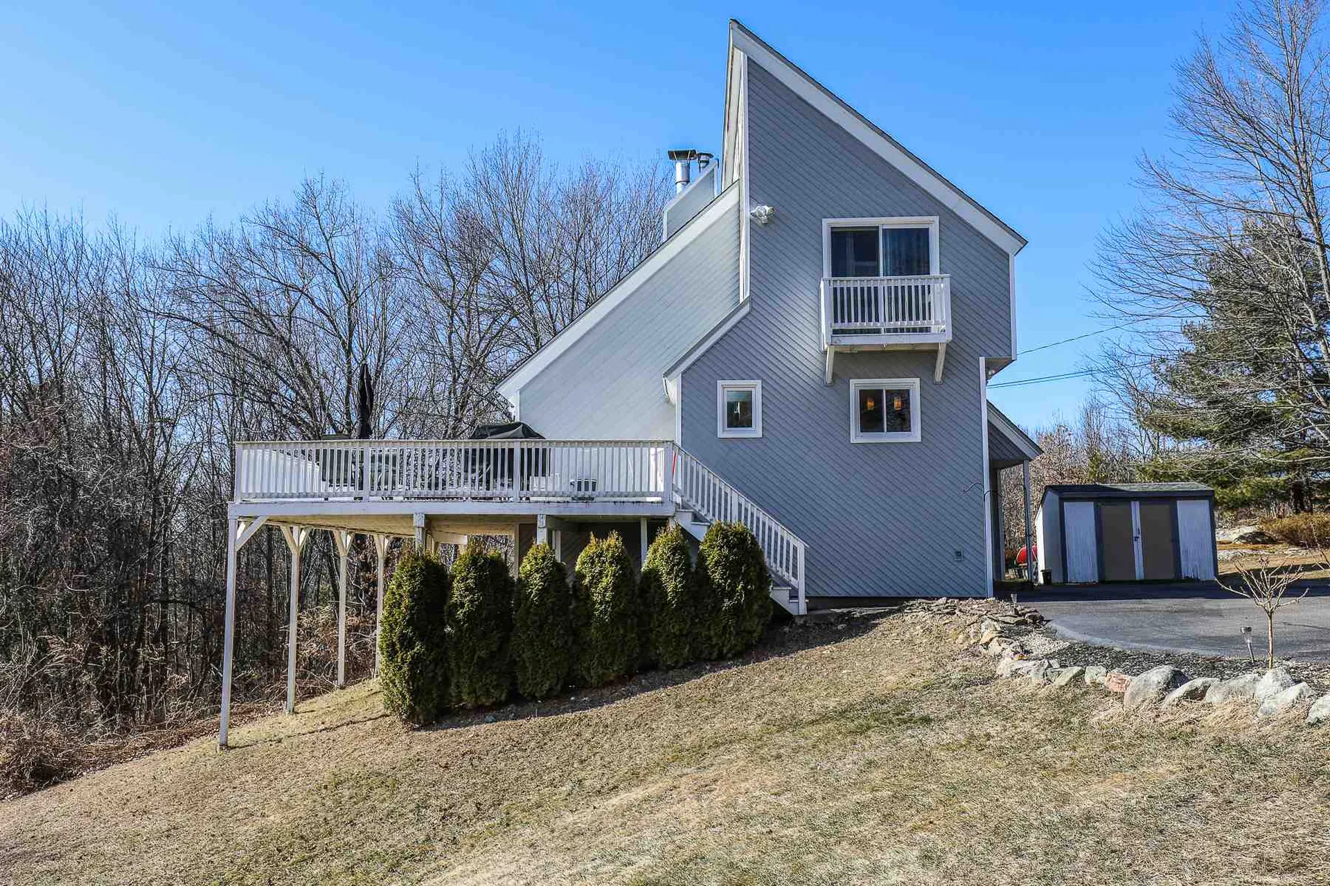 32 Pleasant Street Hooksett NH 03106