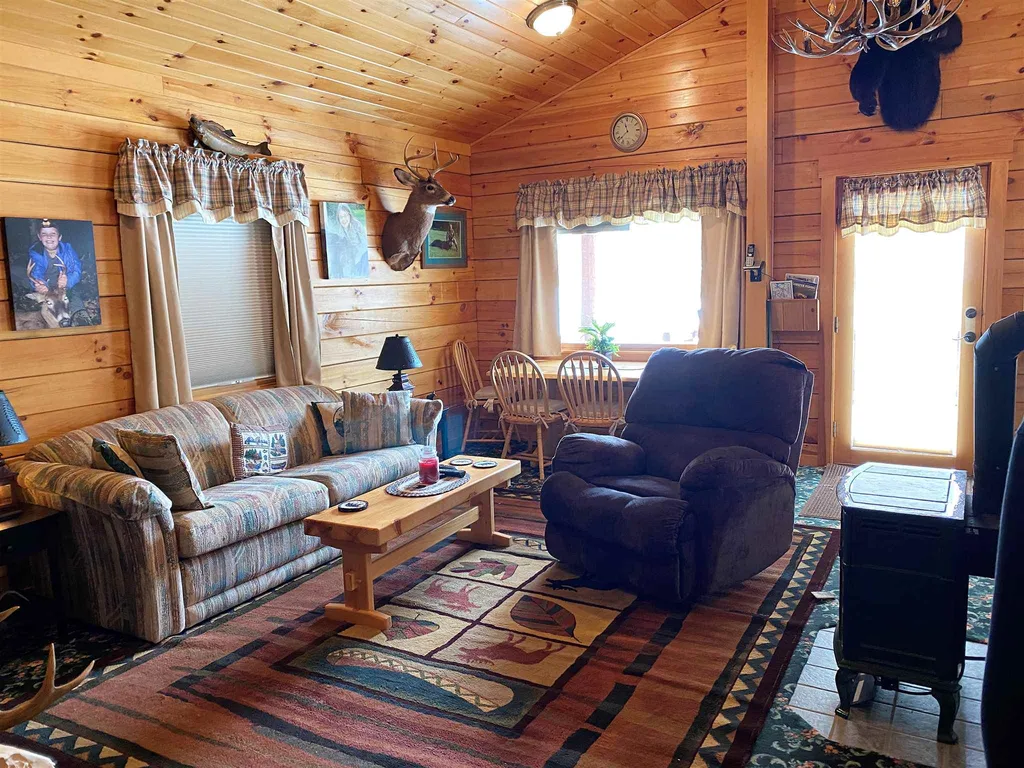 140 Vista Way Pittsburg NH 03592