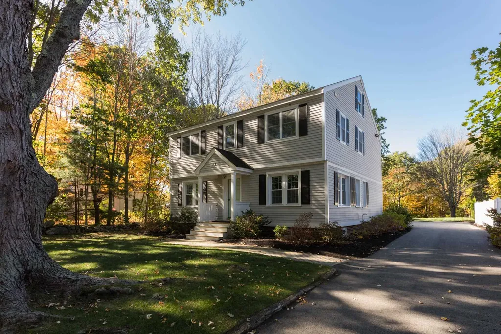 81 Central Road Rye NH 03870