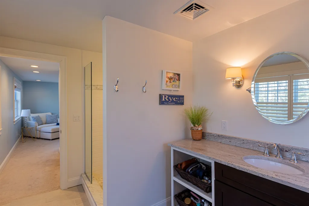 81 Central Road Rye NH 03870